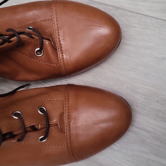 Escada beige leather boots size 39.5 - Picture 2 of 6